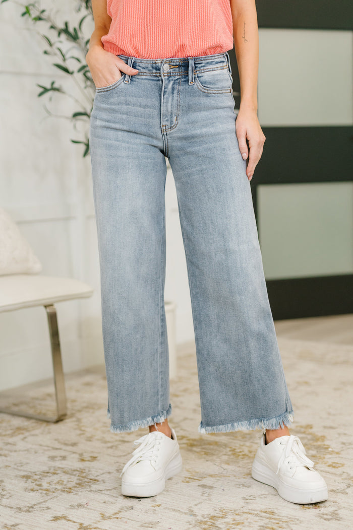 Mary Mid Rise Ankle Wide Leg + Hollywood WB + Fray Hem